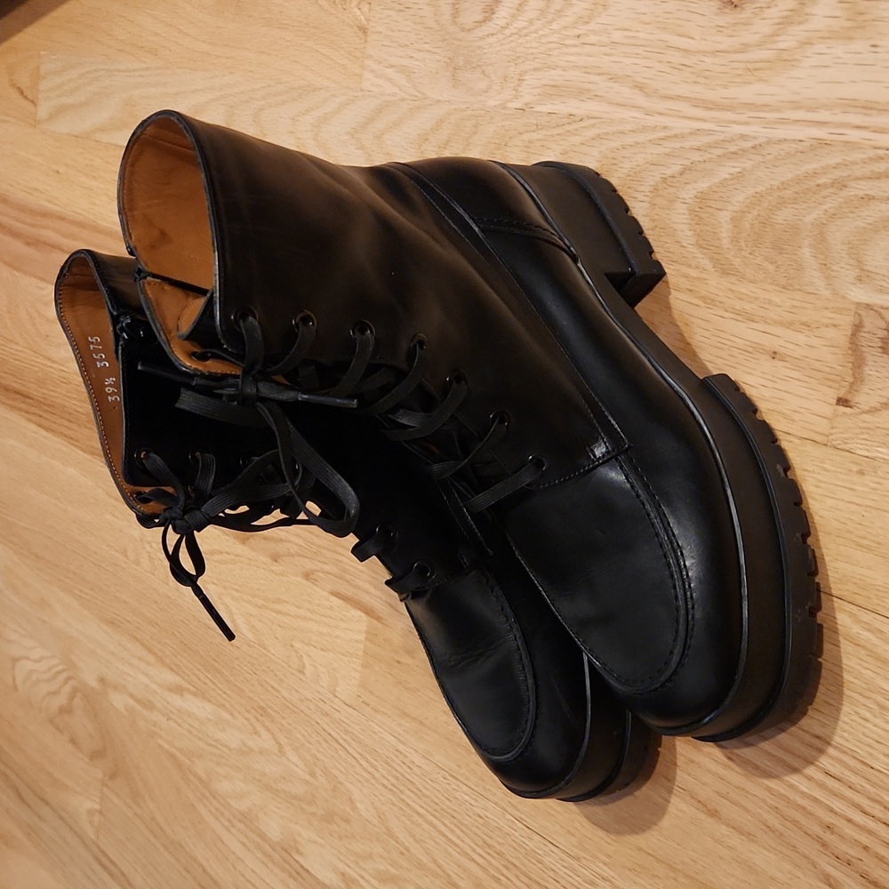 Robert Clergerie black boots, size USA 8.5, FR 39.5.